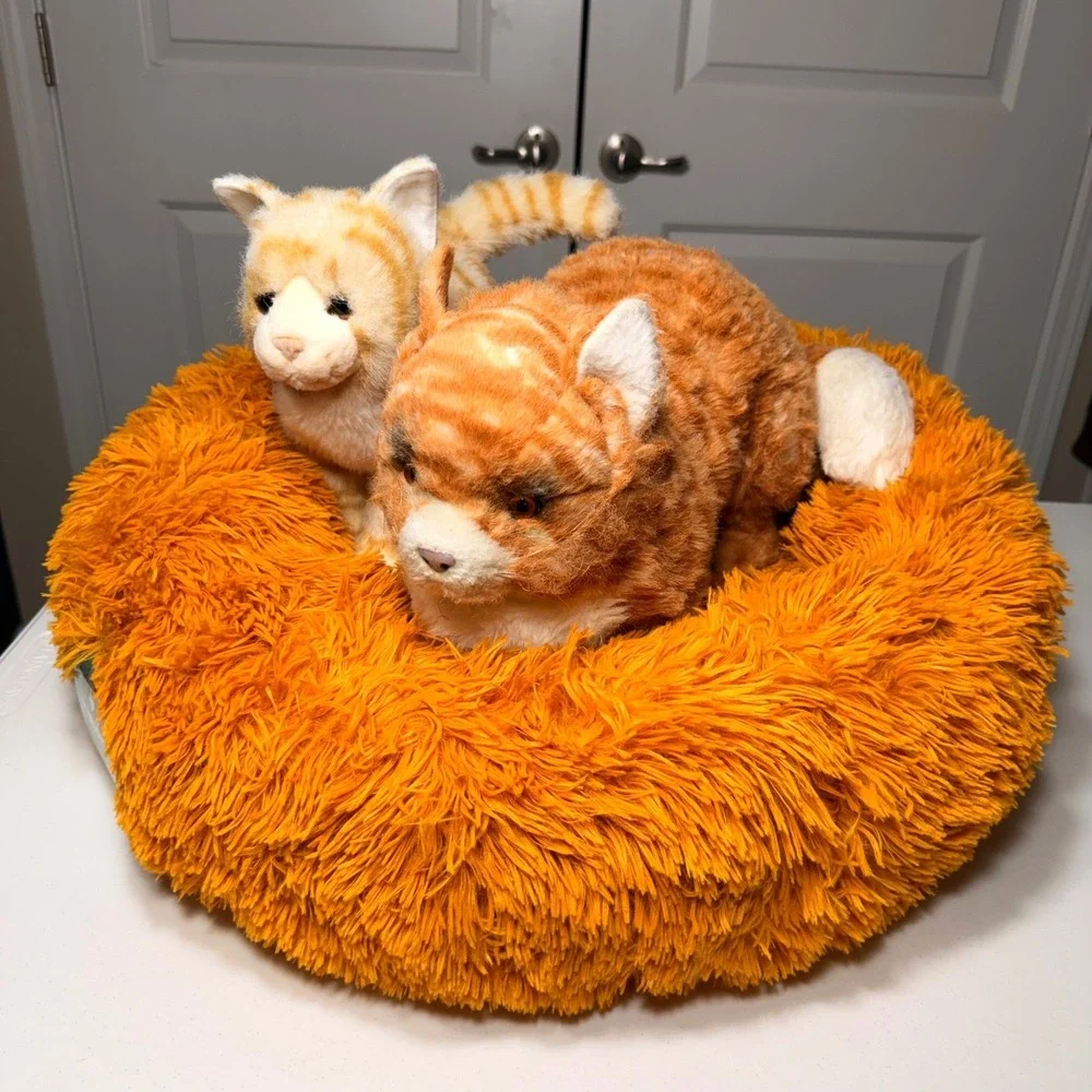 Pawsome Pets Cozee Faux Fur Calming Donut Pet Bed Yellow Orange 23